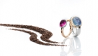 Bunte Turmalinringe · Cabochon, pink in 750er Rosé-/Weißgold · Cabochon, blau in 750er Gelbgold und Silber